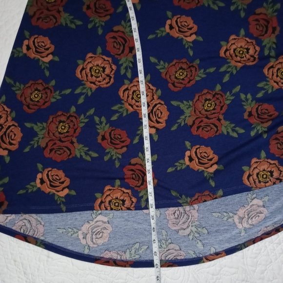 LULAROE T-SHIRT DRESS SHORT SLEEVE NAVY/FLOWERS - Picture 10 of 12